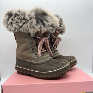 London Fog Girls Faux Fur Lined Winter Boots Kids Sz 9M Taupe/Pink/Brown